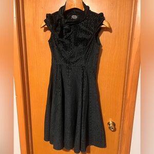 Hearts & Roses 50’s Style Velvet Dress Size 8